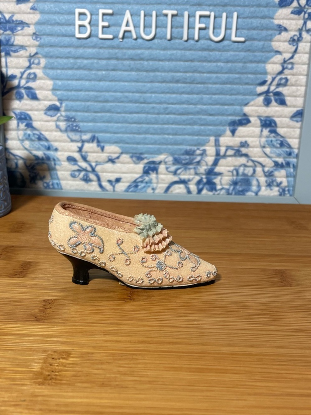 Vintage Resin Victorian Style Bootie Figuring
